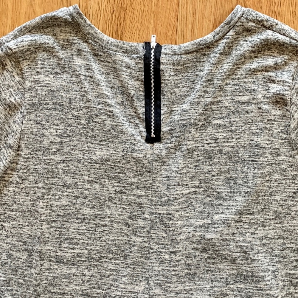 Charlotte Russe V-Neck Long Sleeve Shirt • 3X - Picture 4 of 10